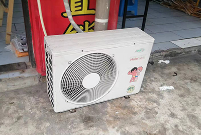 广东空调突然不制冷只吹自然风怎么办？